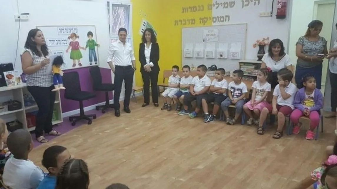 שנת הלימודים תשפ''ה נפתחת בדרום, במקביל לפרישת מנהל המחוז