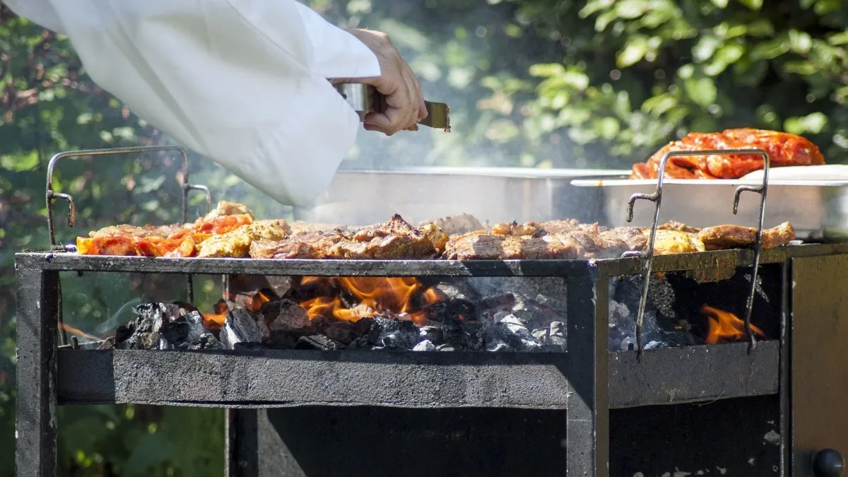 טבעונות זה לחנונים: ישראל הפכה לאומת של טורפי בשר, מגלים נתוני הלמ''ס