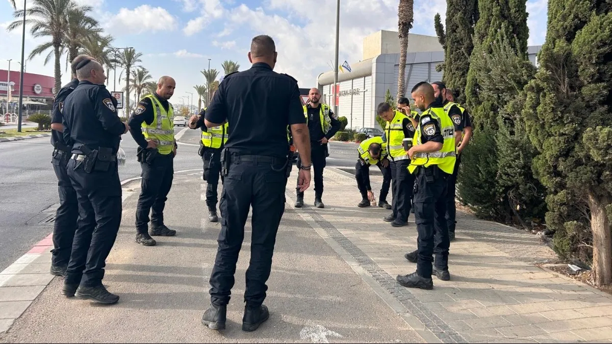 אכיפה מוגברת בכבישים האדומים והמסוכנים בבאר שבע: השוטרים ארבו לביריונים