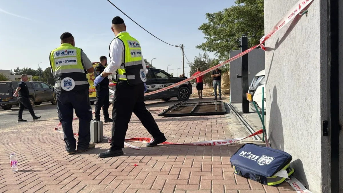טרגדיה בדרום: ילדה נהרגה מקריסת שער חשמלי עליה