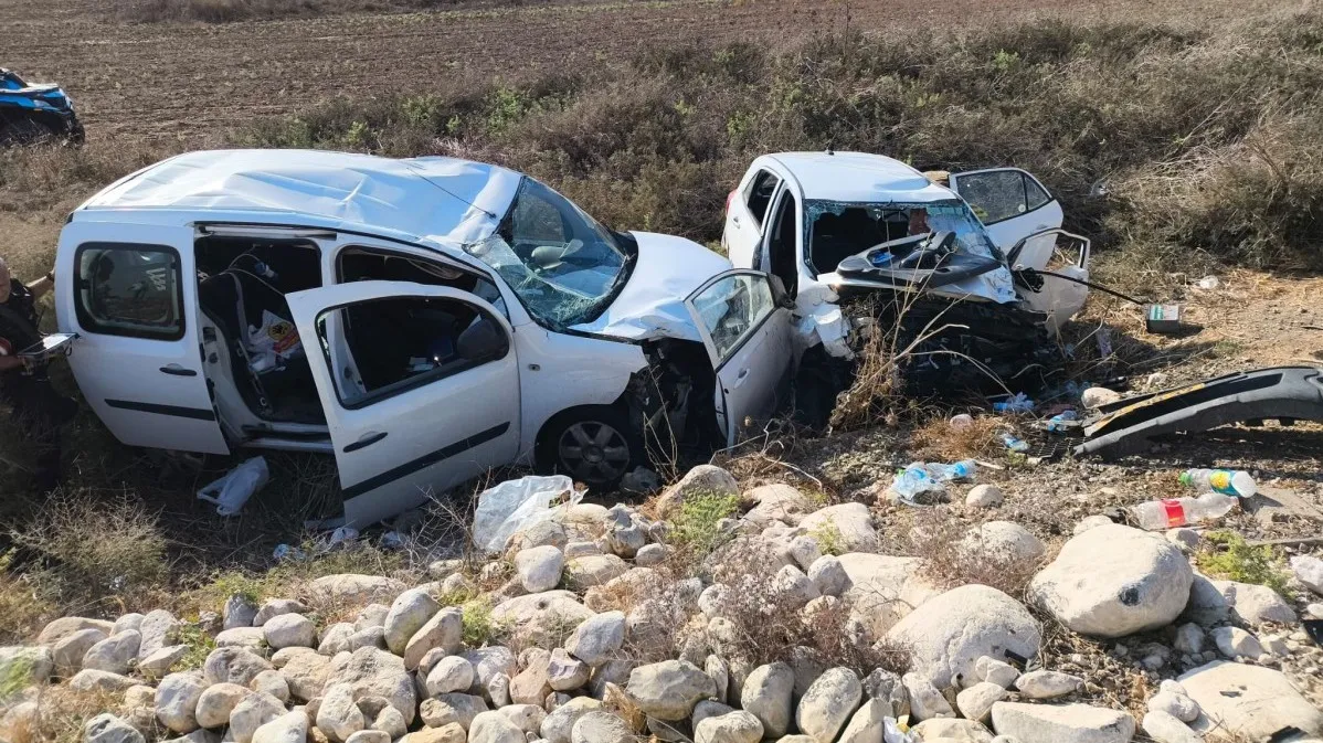 תאונת דרכים קשה בדרום: גבר נפצע אנושות, אישה בינוני – פונו במסוק מד''א