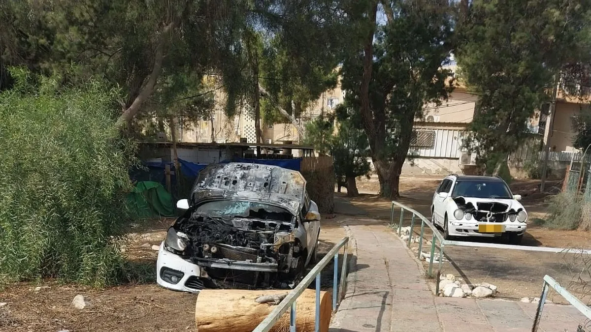 ''חשבנו שפגע טיל'': פיצוצים החרידו שכונה בבאר שבע - התושבים: ''חוששים לחיינו''