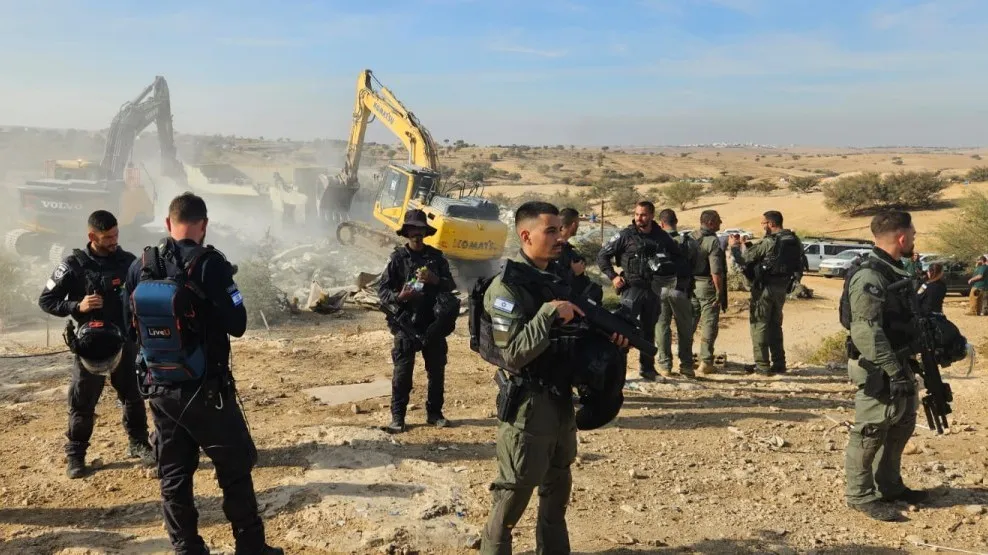 דרמה בנגב: אום אל-חיראן נמחק מהמפה. ‘’המאבק נגמר, רק האבק נשאר'' (תיעוד)