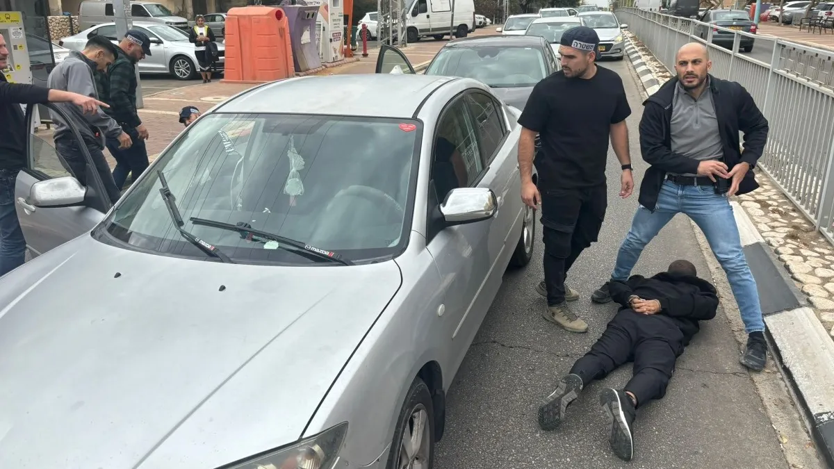 מעצר מהיר בלב שכונה בבאר שבע: השוטרים זינקו על שודדי הכספת