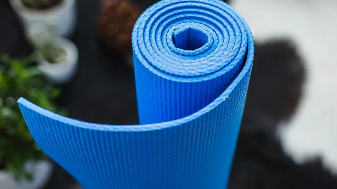מזרון יוגה מקצועי – לאימון יוגה בבית או בסטודיו