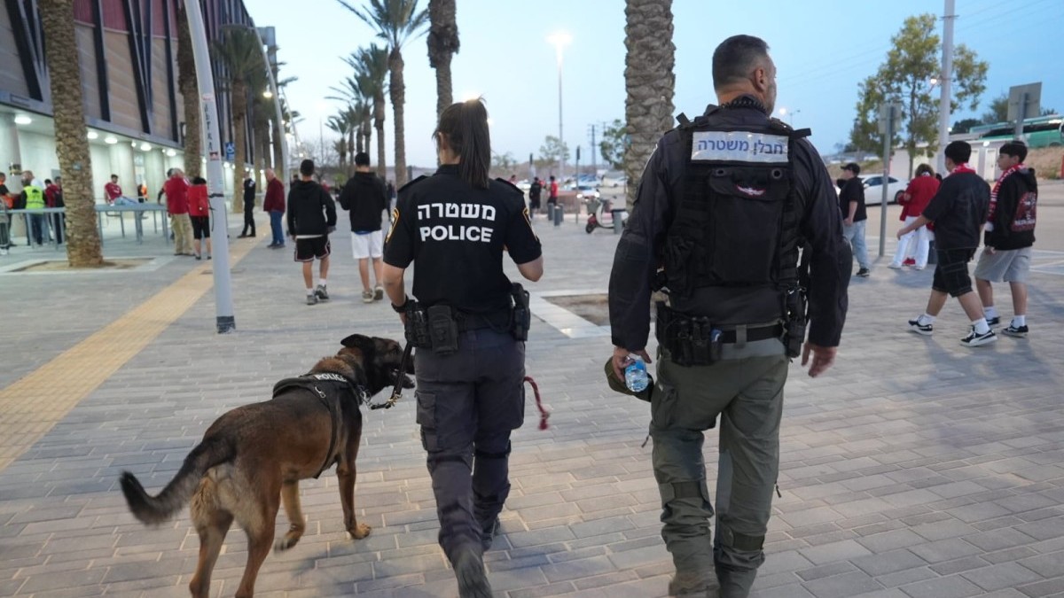 12 אוהדים התפרעו בטרנר - וקיבלו עונש שיכאב להם מאוד בכיס (תיעוד)