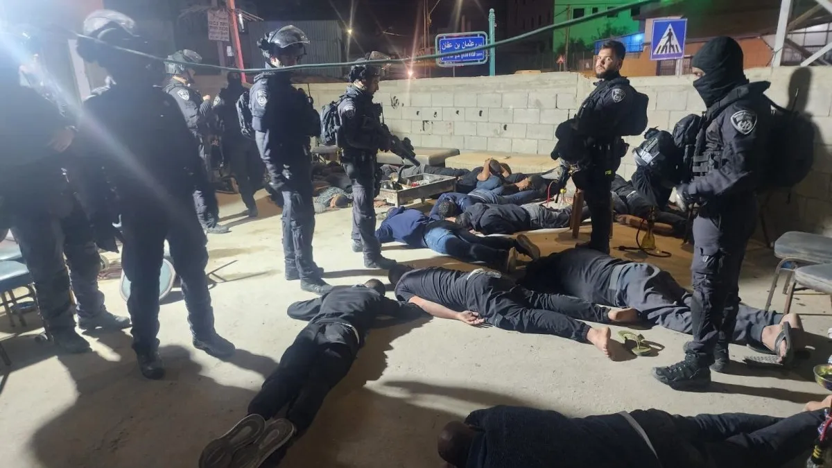 התפרעות בדרום: המשטרה הגיעה לעצור חשוד בירי, משפחתו תקפה את השוטרים