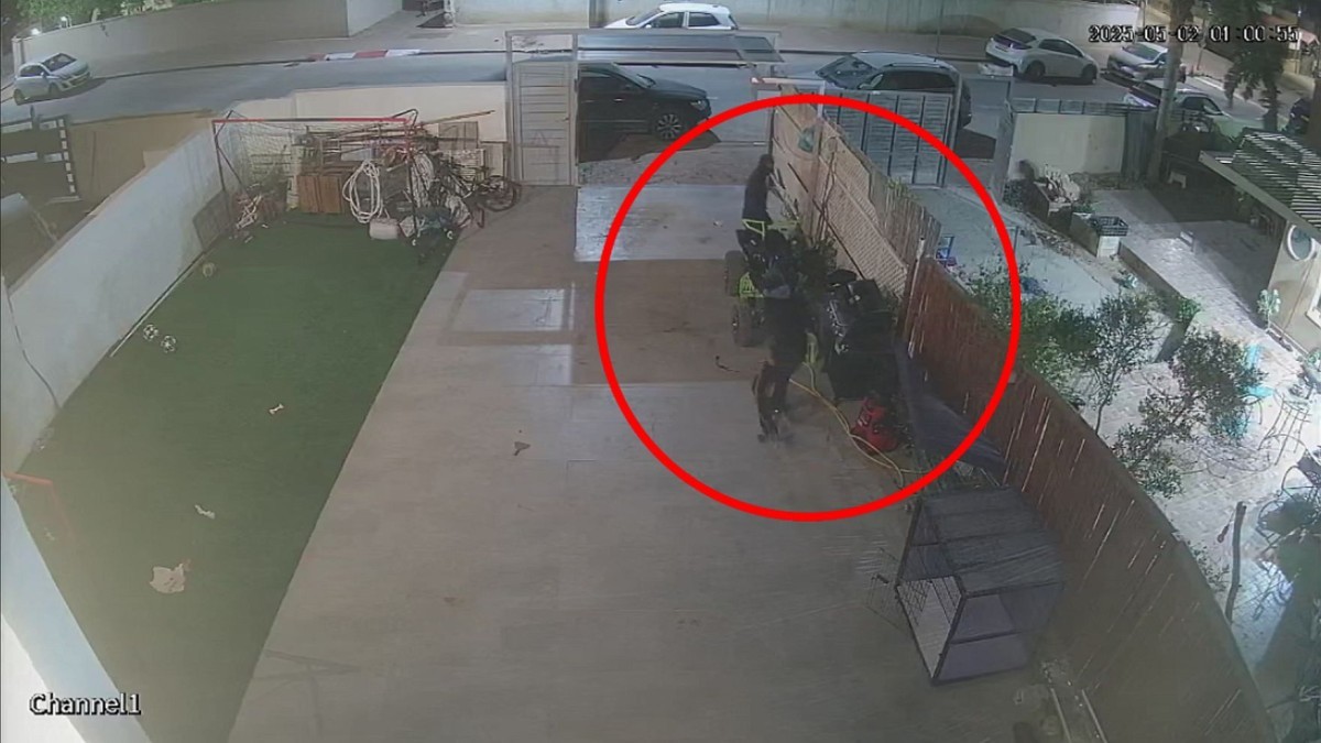 מציאות דרומית: בזמן שהתושבים חגגו עצמאות, הגנבים חגגו להם בבתים (תיעוד גניבה)