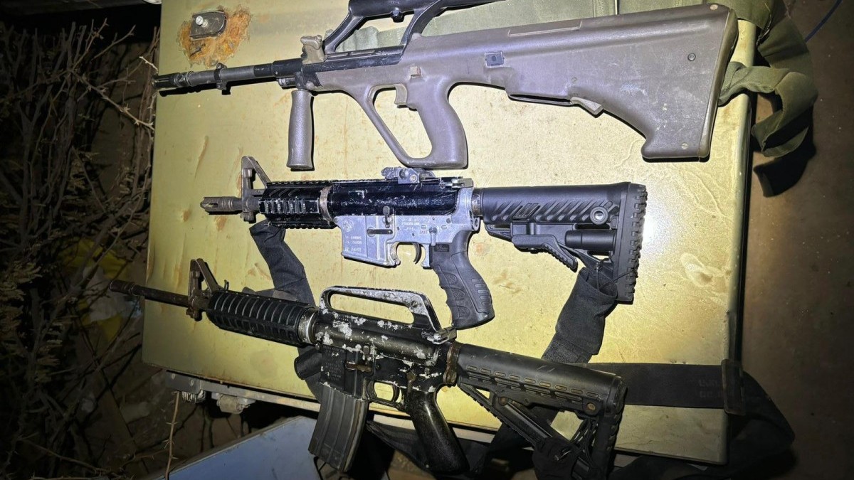 בתוך מקרר בחתונה: משטרת הנגב חשפה שלושה כלי נשק בשגב שלום