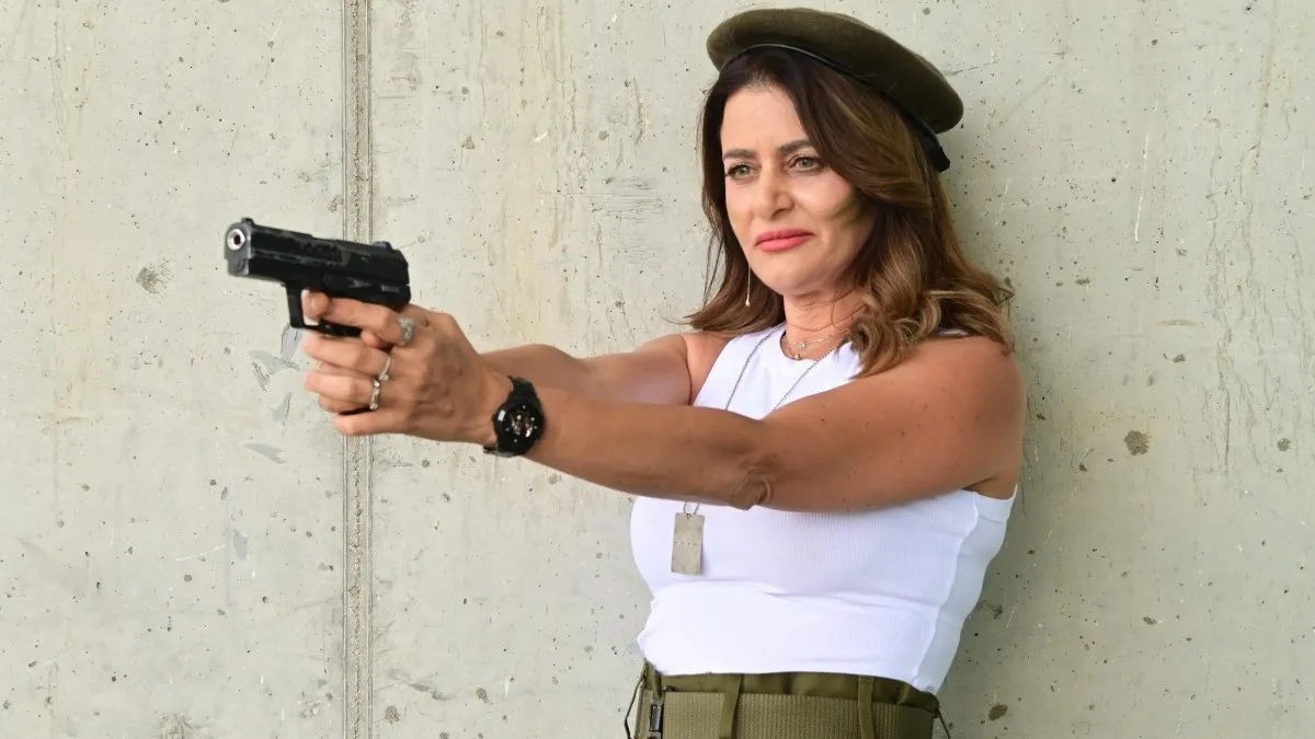 טלי פיטוסי מעצבת שמלות הכלה בדרך לתואר ''הסבתא היפה בישראל'': ''אני כאן כדי להזכיר - אין גיל להגשמת חלומות''