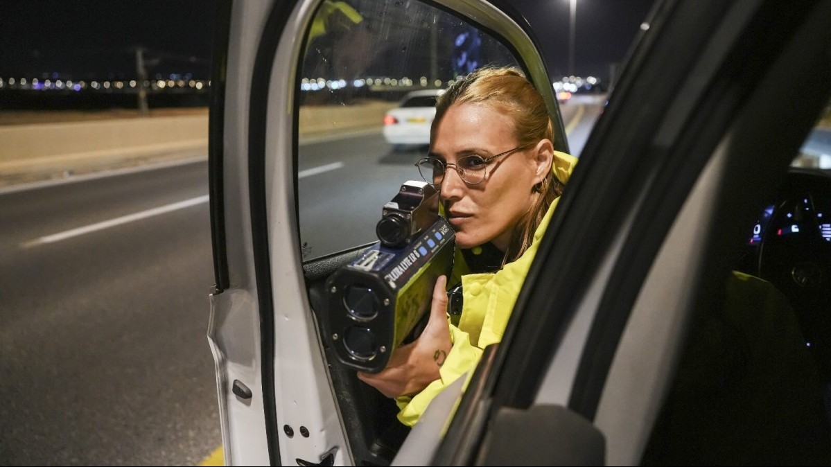 הנהג צעיר, המהירות מופרזת: המשטרה התלבשה על פורעי הכביש בדרום (תיעוד)