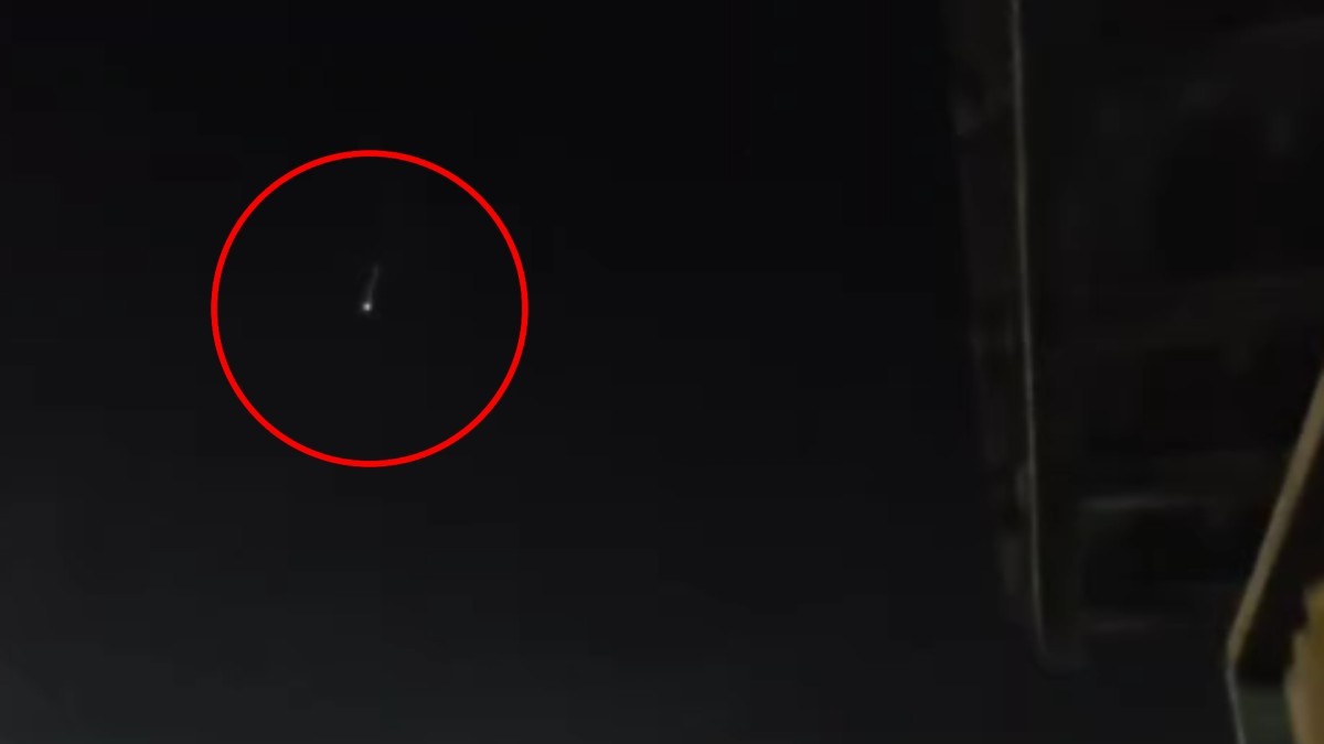 בצאת החג: טיל שוגר מתימן, התרעות הופעלו גם ביישובים בדרום - ונצפתה נפילה (תיעוד)