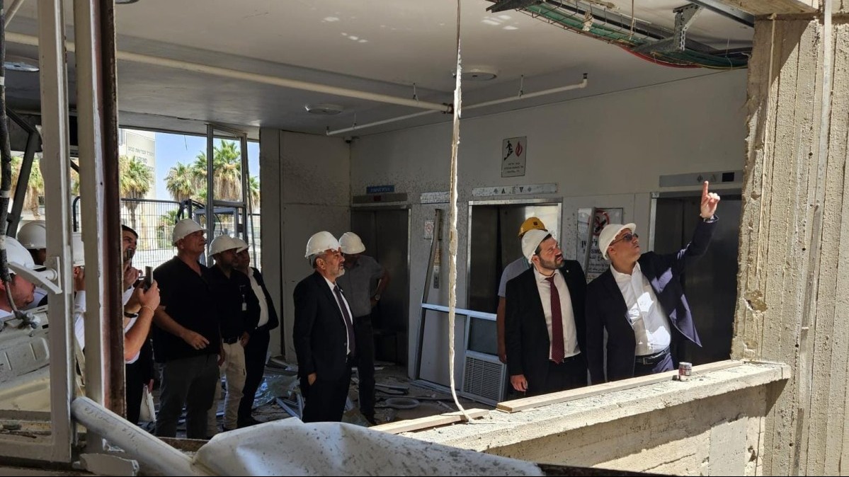 ‘’נבנה במקום שירו להחריב'': שר הרווחה ויו''ר ועדת הבריאות בסיור חירום בסורוקה