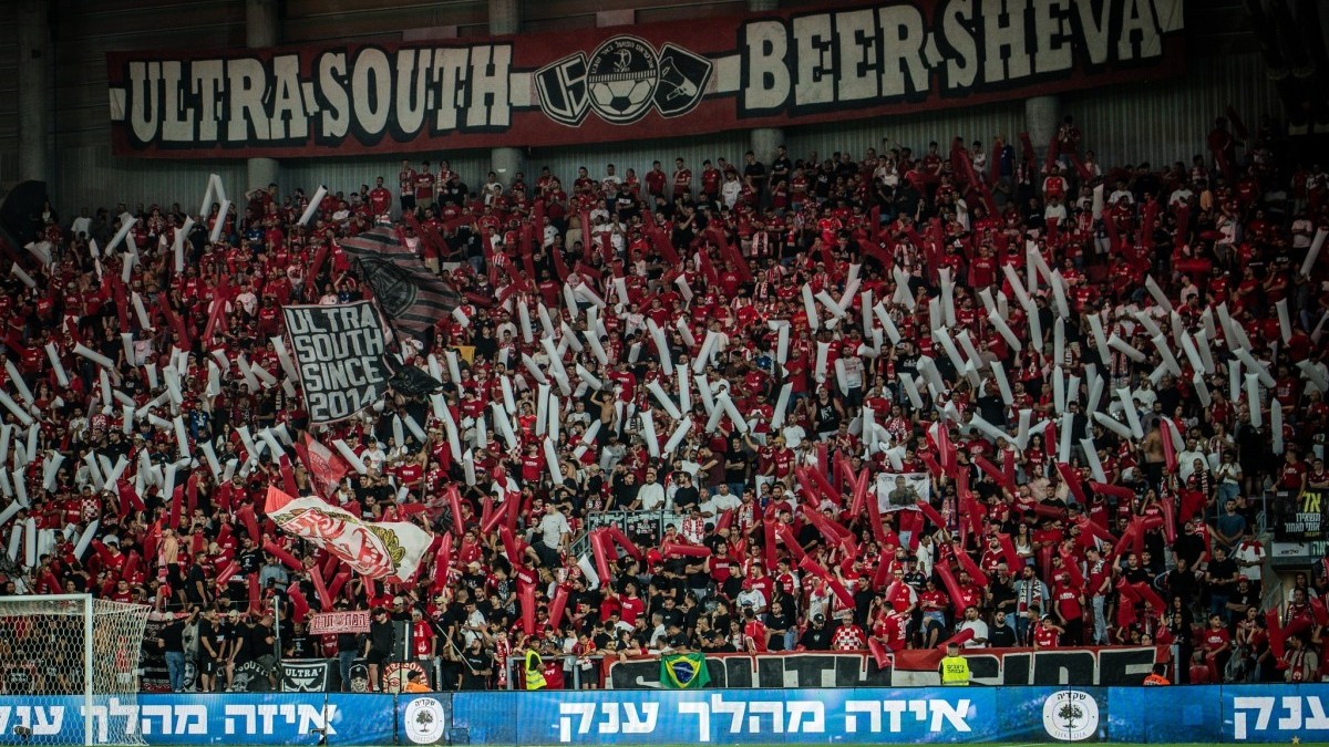 עמי יעמיק ופודקאסט השתגעתי בגללה – פרק 55: פלייליסט עונת 2024-25