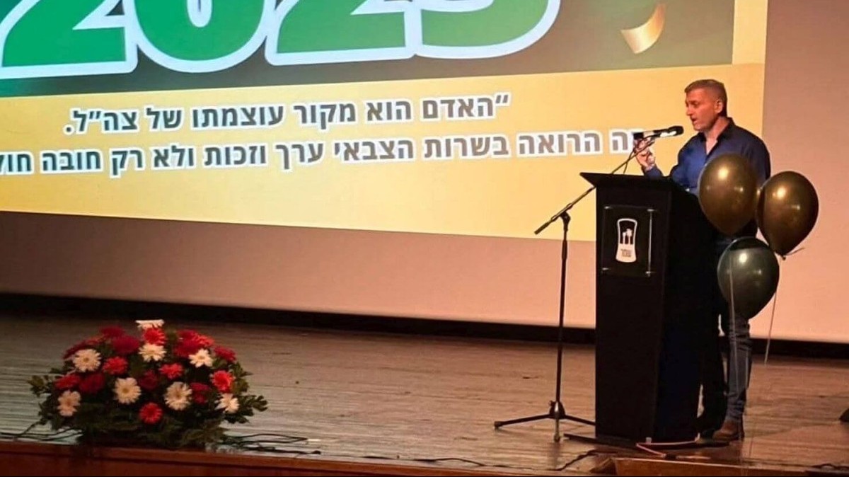 עומר שובר שיאים: כמעט כל בני הנוער מתגייסים לקרבי ברקע המלחמה