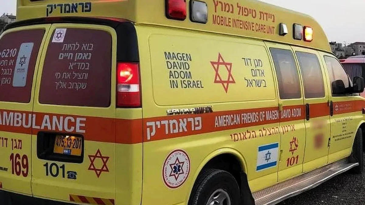  אירוע דקירה בשכונה ד', פצוע קשה פונה מהזירה