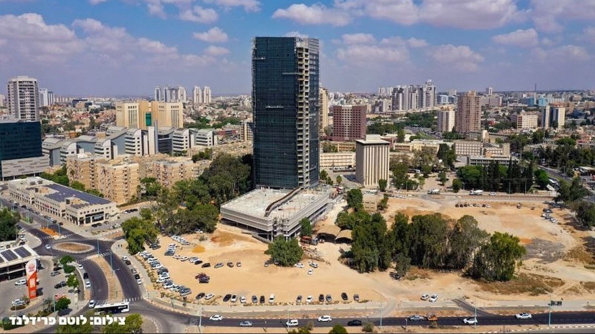 קופת חולים ג׳ של כללית עברה למגדל יוקרתי - והמטופלים נאלצים לשלם מאות שקלים על חניה