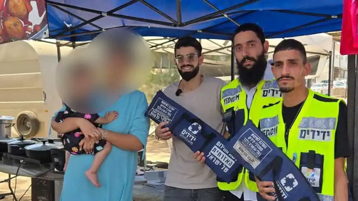 נתיבות: פעוטה ננעלה ברכב לוהט, חולצה על ידי 'ידידים'