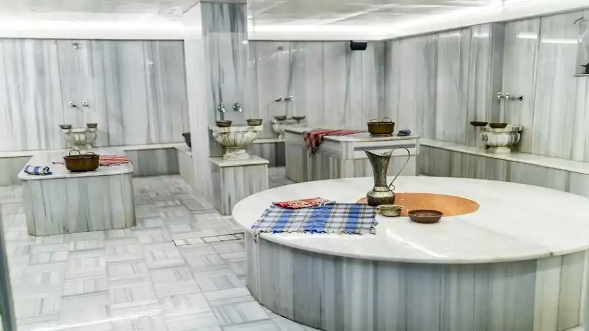 מענה אישי: התאמת עיסוי רפואי בספא לצרכים ולמצב הבריאותי הייחודי שלך