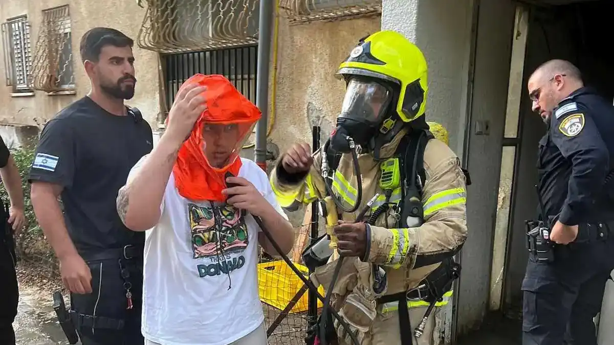 13 נפגעים בדליקה ברחוב ביאליק בבאר שבע