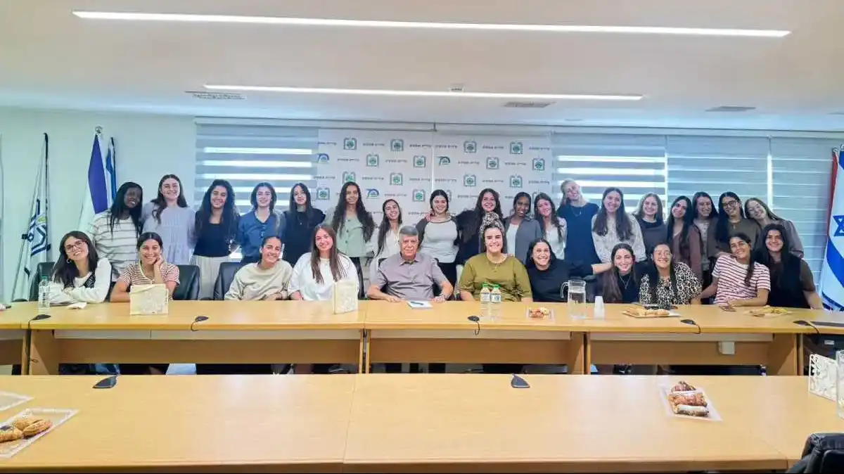 'שגרירות מצוינות של ערכים, נתינה ושליחות': אופקים קיבלה את פני מתנדבות השירות הלאומי