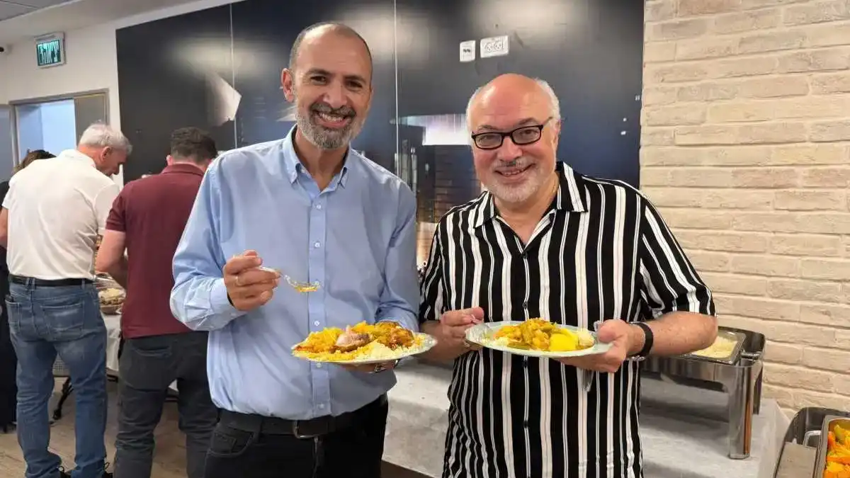 המאסטרו עטור הפרסים מניו יורק אכל קוסקוס בבאר שבע
