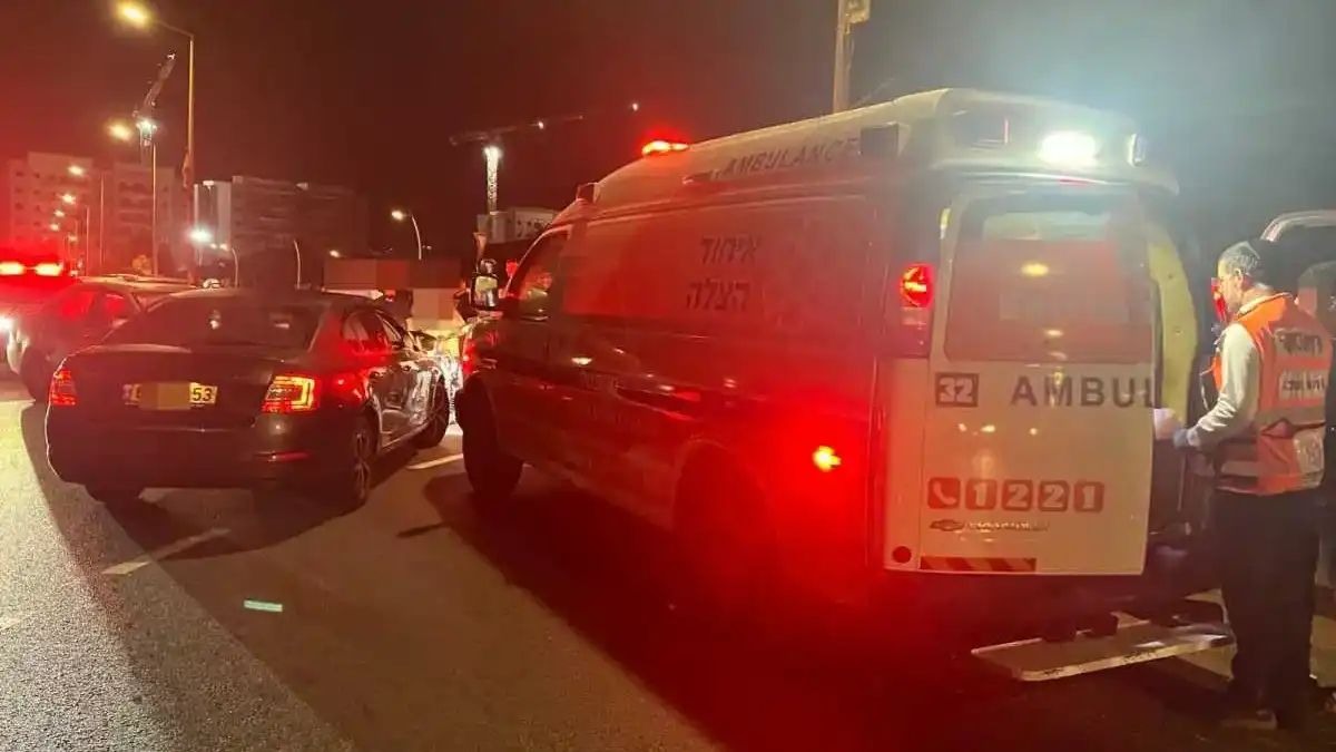 רכב פגע בקורקינט חשמלי בנתיבות, שני נערים נפצעו