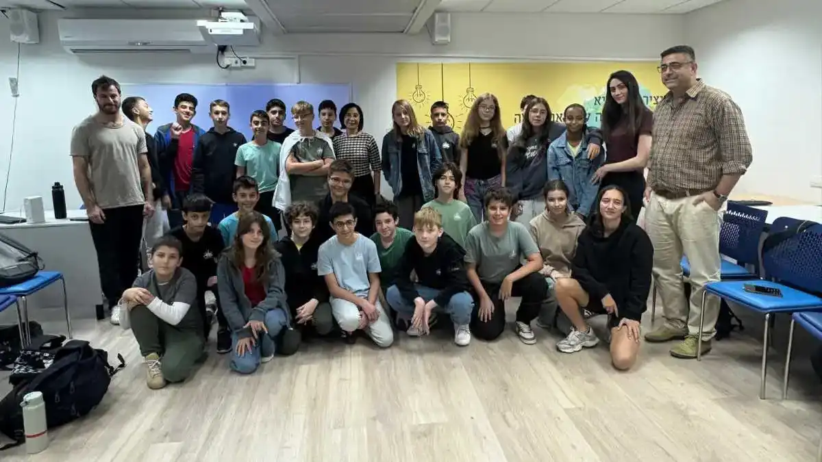 יפתח רמון הרצה במקיף ג' בבאר שבע והלהיב את התלמידים