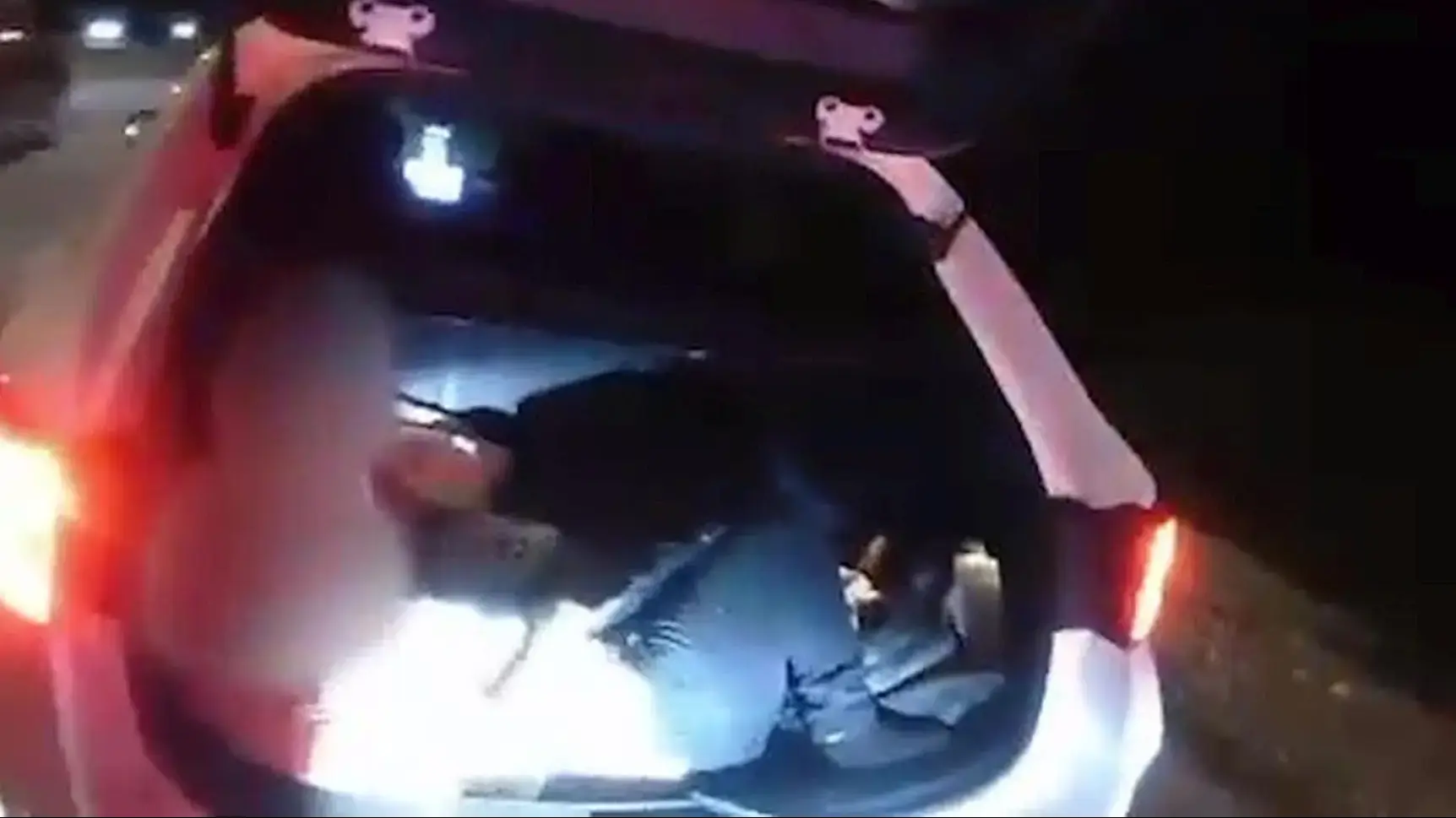 ילדים בתא המטען