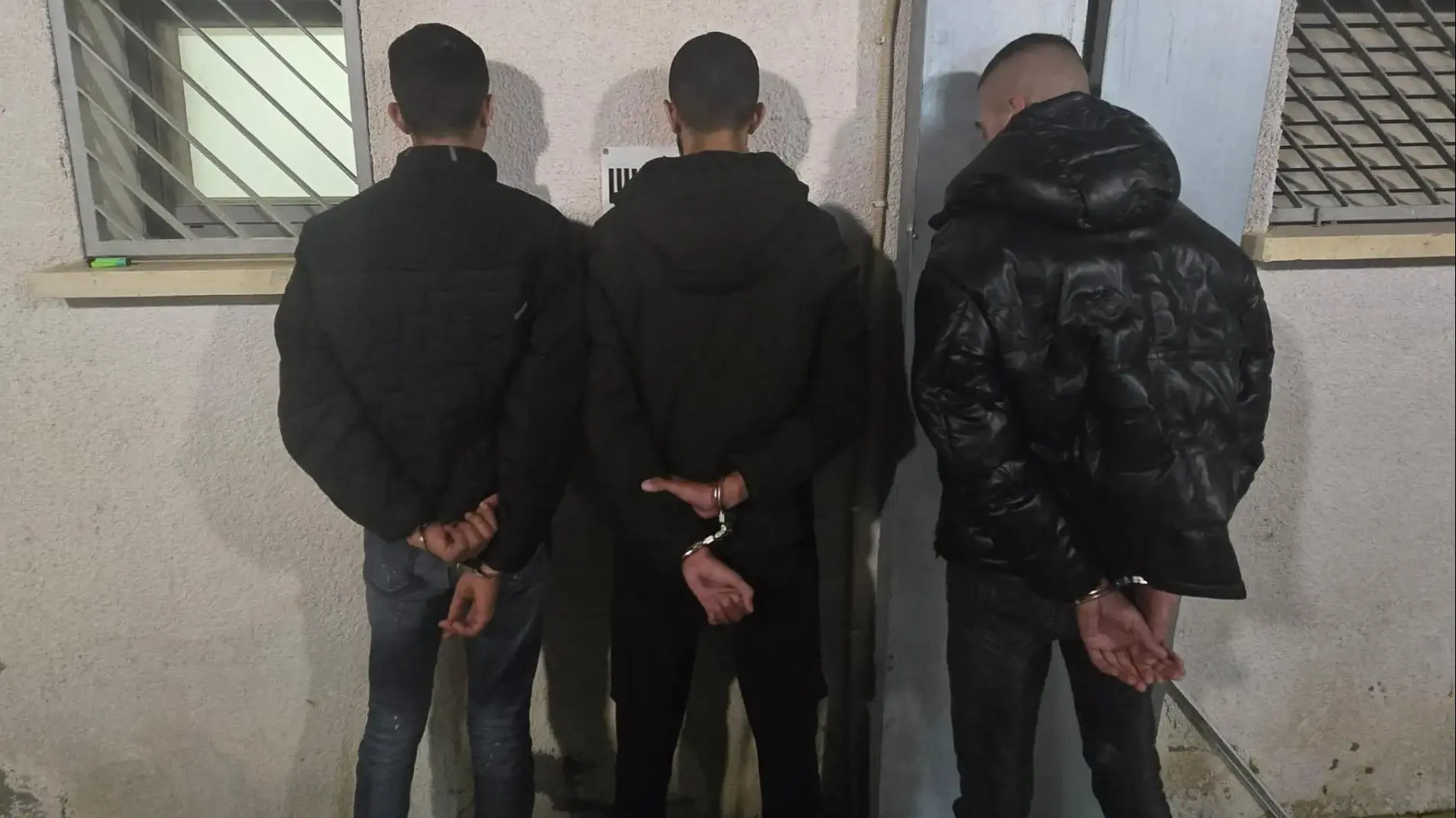 נשק מסוג M-16 שנתפס על ידי שוטרי תחנת ערוער בערערה בנגב במהלך פעילות משטרתית.