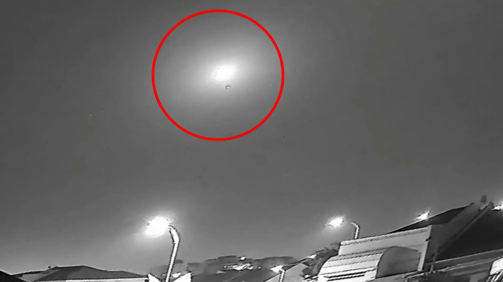 אזעקות בדרום באמצע הלילה: דיווח על פגיעה באיזור נאות חובב (וידאו)