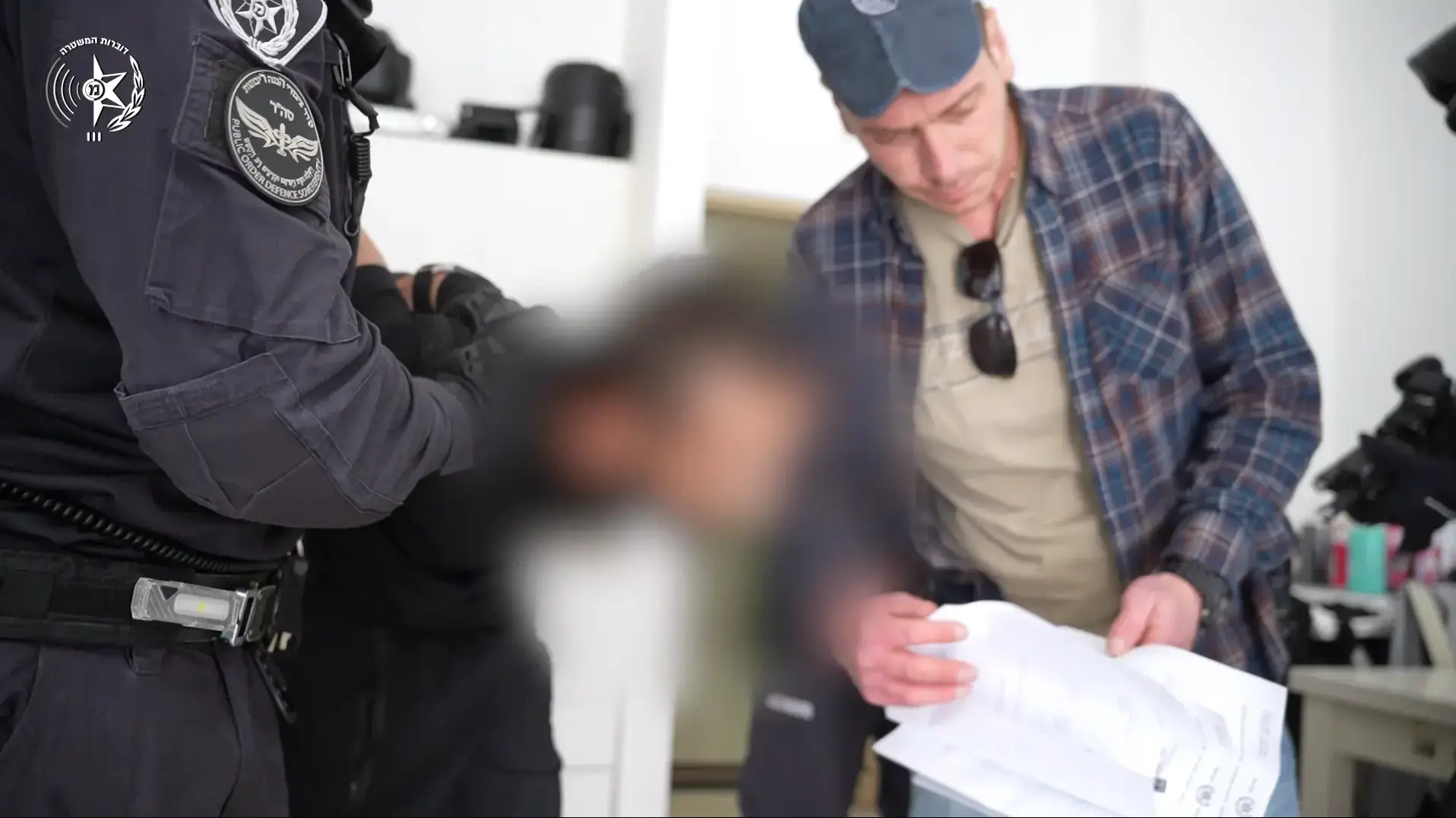 אקדח הרצח נתפס, שלושה אחים חשודים בחיסול נעצרו (וידאו)