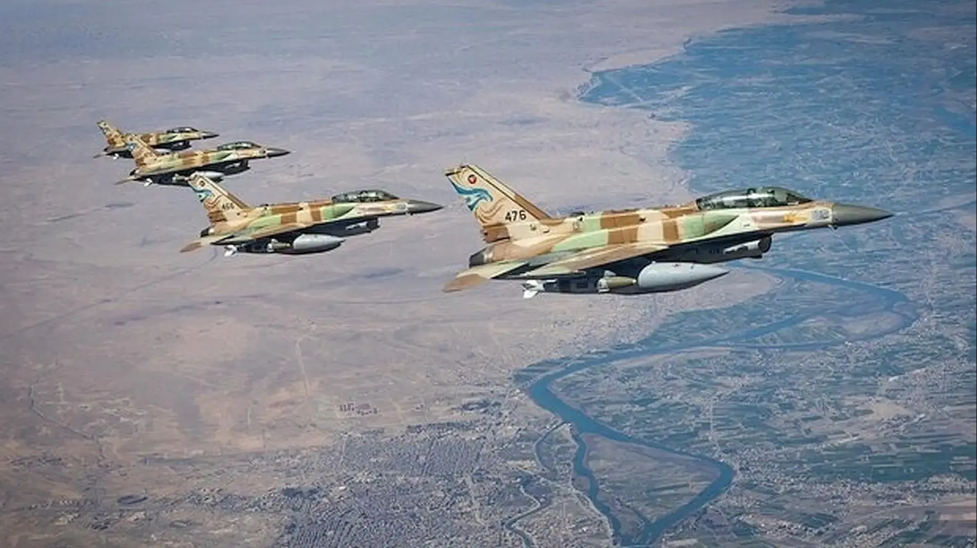 מצור ימי אמריקני נכנס לתוקף