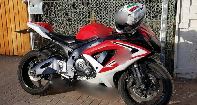 גם ניסה לפרוץ מחסום, גם נהג על אופנע גנוב - וגם נשא כסף מזוייף