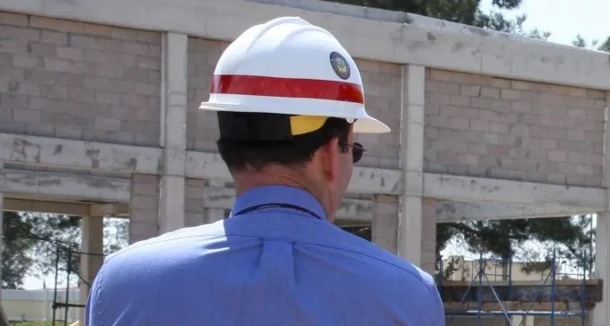 מפקחי הבניה שובתים: ''נתונים לאלימות, המדים מגבירים את הסכנה''
