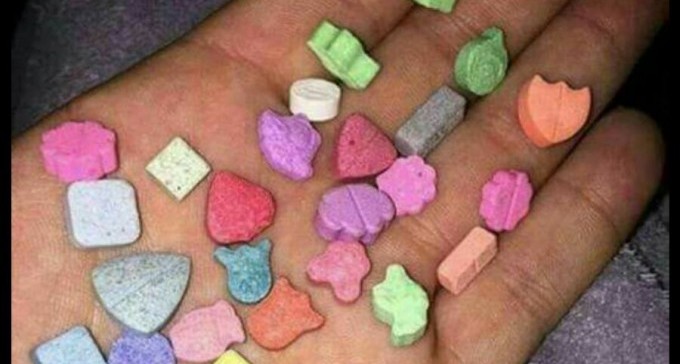 פייק ניוז: בהלת הסמים בסוכריות צבעוניות בבתי הספר - זיוף