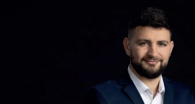 הפלטינוס שבכתר