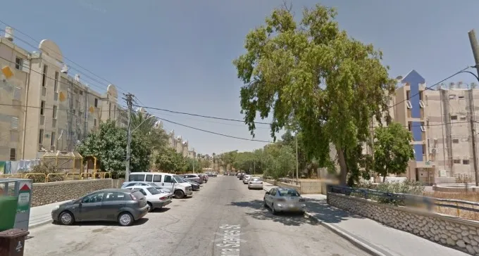 מבקר בתחבורה הציבורית הותקף באלימות בשכונה ג'