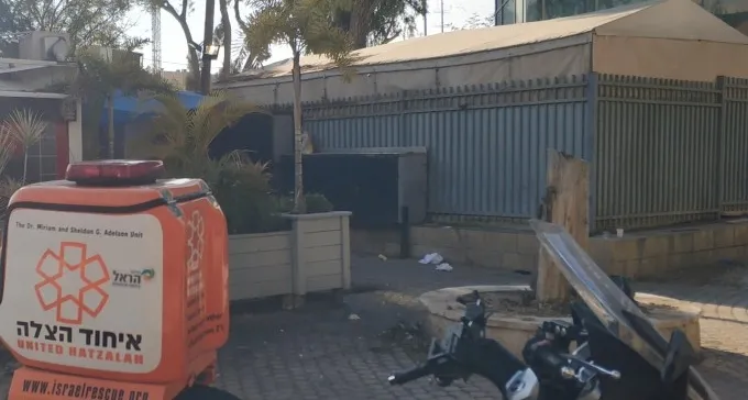 עובד נפצע בגפיו במסעדה בעיר העתיקה