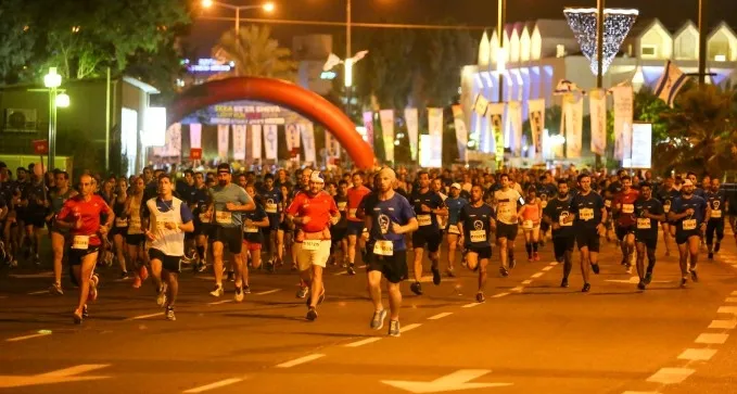 מירוץ הלילה של באר שבע - light run ikea - חוזר
