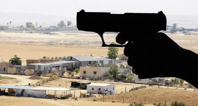 חשד לרצח בדרך לבית ספר: גבר נורה למוות לעיני תלמידים