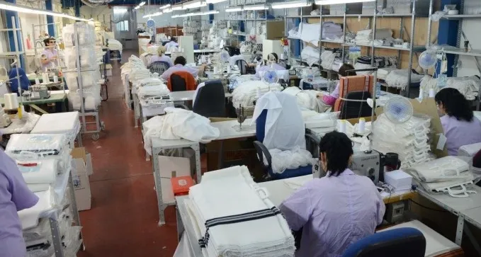 קורס הכשרה מקצועית לתופרות ללא עלות יפתח במפעל משכן התכלת