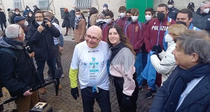  ההלך שאול לדני ונכדתו צעדו באיטליה לזכר קורבנות השואה