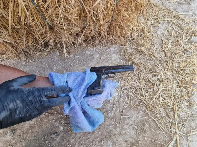 אב ובנו נעצרו, חשודים באחזקת נשק ומחסניות