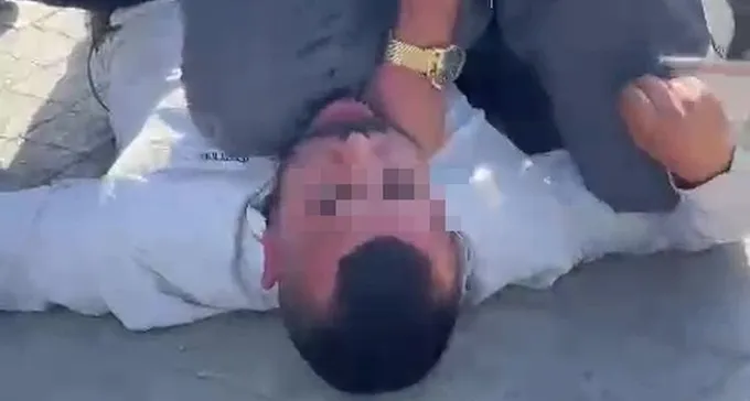 ''אני נחנק'':  מאבטחים תועדו דורכים על צווארו של נהג מטרופולין