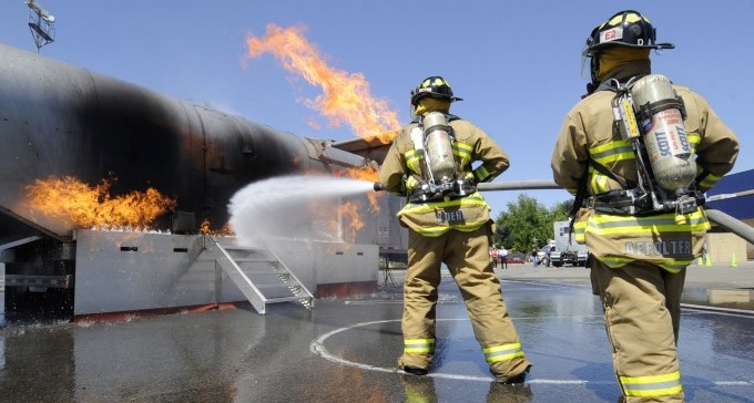 פיצוץ בנאות חובב, עובד נכווה באורח בינוני