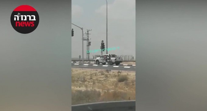 צפו בהפקרות בכבישי הנגב: אופנוען משתולל בשגב שלום, משאית בכביש 90