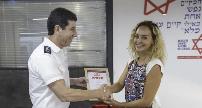 ''מיס באר שבע'' בעבר, כוכבת ההווה וגם - חובשת במד''א