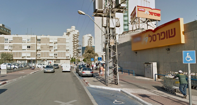 הולך הרגל הלחוץ התברר ככייס מיומן