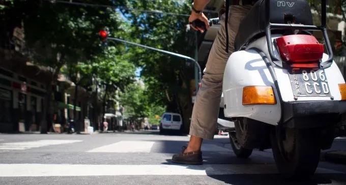 אופנוען נעצר והשוטרים גילו: מעולם לא הוציא רשיון